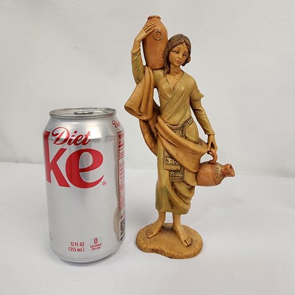 Vintage 1983 Depose Italy Fontanini #345 Woman Holding Water Jugs Figurine - Picture 7 of 8